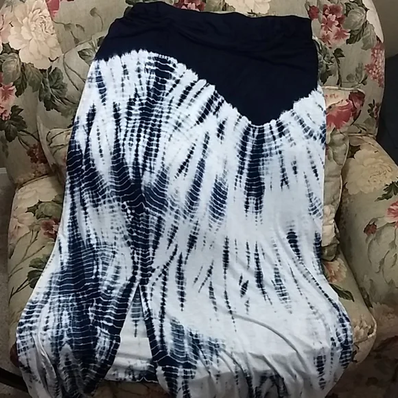 5⭐s 2X LEFT Plus Size Boho Tye-Dye Skirt - Picture 2 of 3